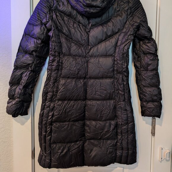 Ultra Lightweight Packable Down Jacket - Picture 2 of 4